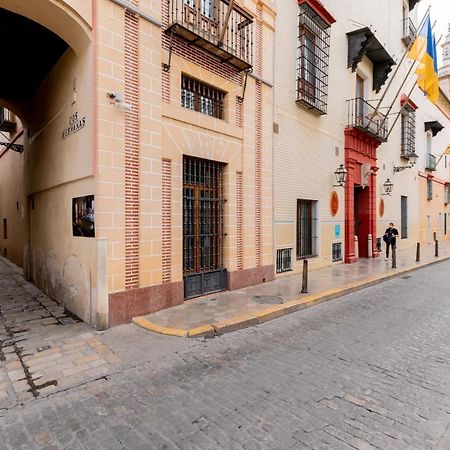 Bonito Callejon En La Juderia By Thegoodtourist Sevilla Exteriér fotografie