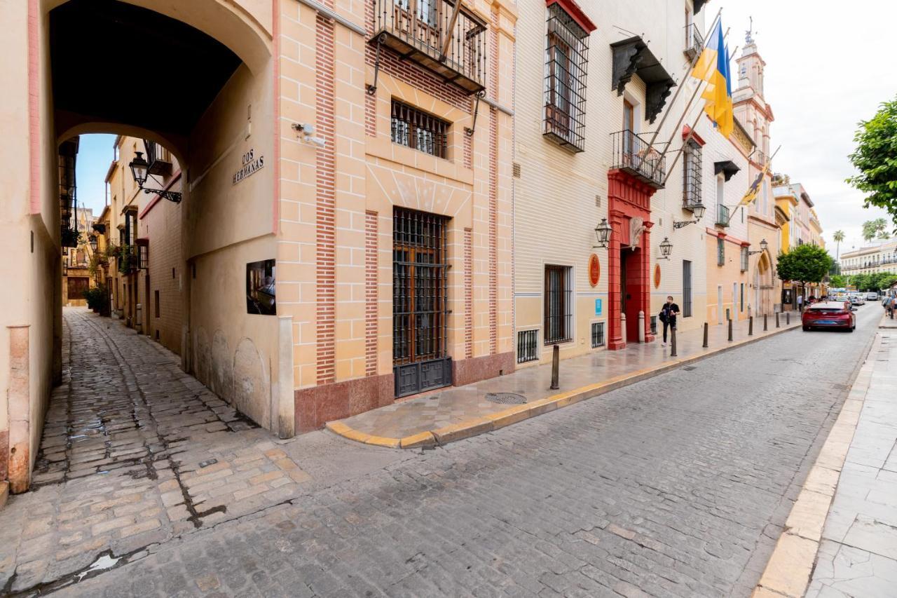 Bonito Callejon En La Juderia By Thegoodtourist Sevilla Exteriér fotografie